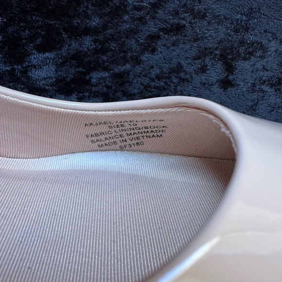 Anne Klein Cream Patent Heels - Picture 7 of 7